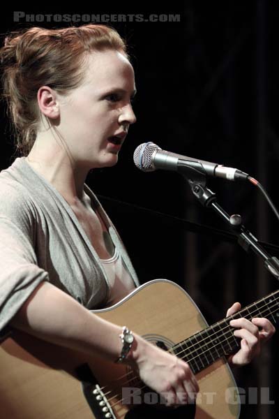 LAURA MARLING - 2010-04-07 - PARIS - La Fleche d'Or - Laura Beatrice Marling